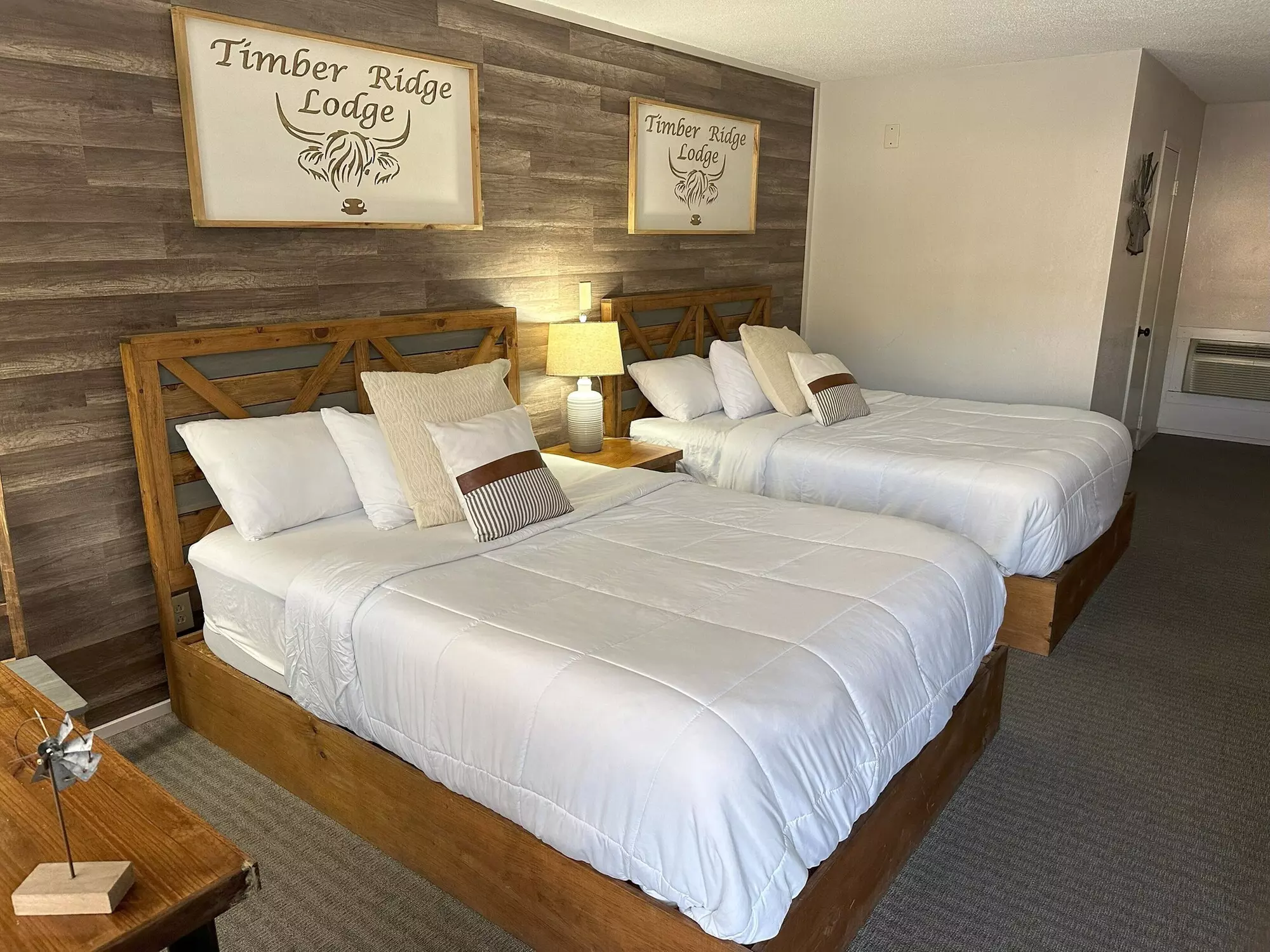 Timber Ridge Lodge - Walking Distance from Downtown Gatlinburg - Primary Image