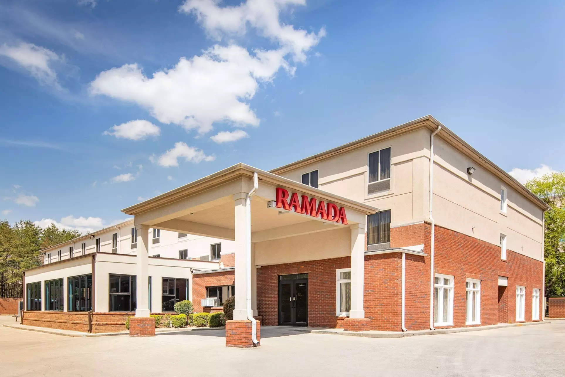Ramada by Wyndham Alpharetta/Atlanta North - Primary Image