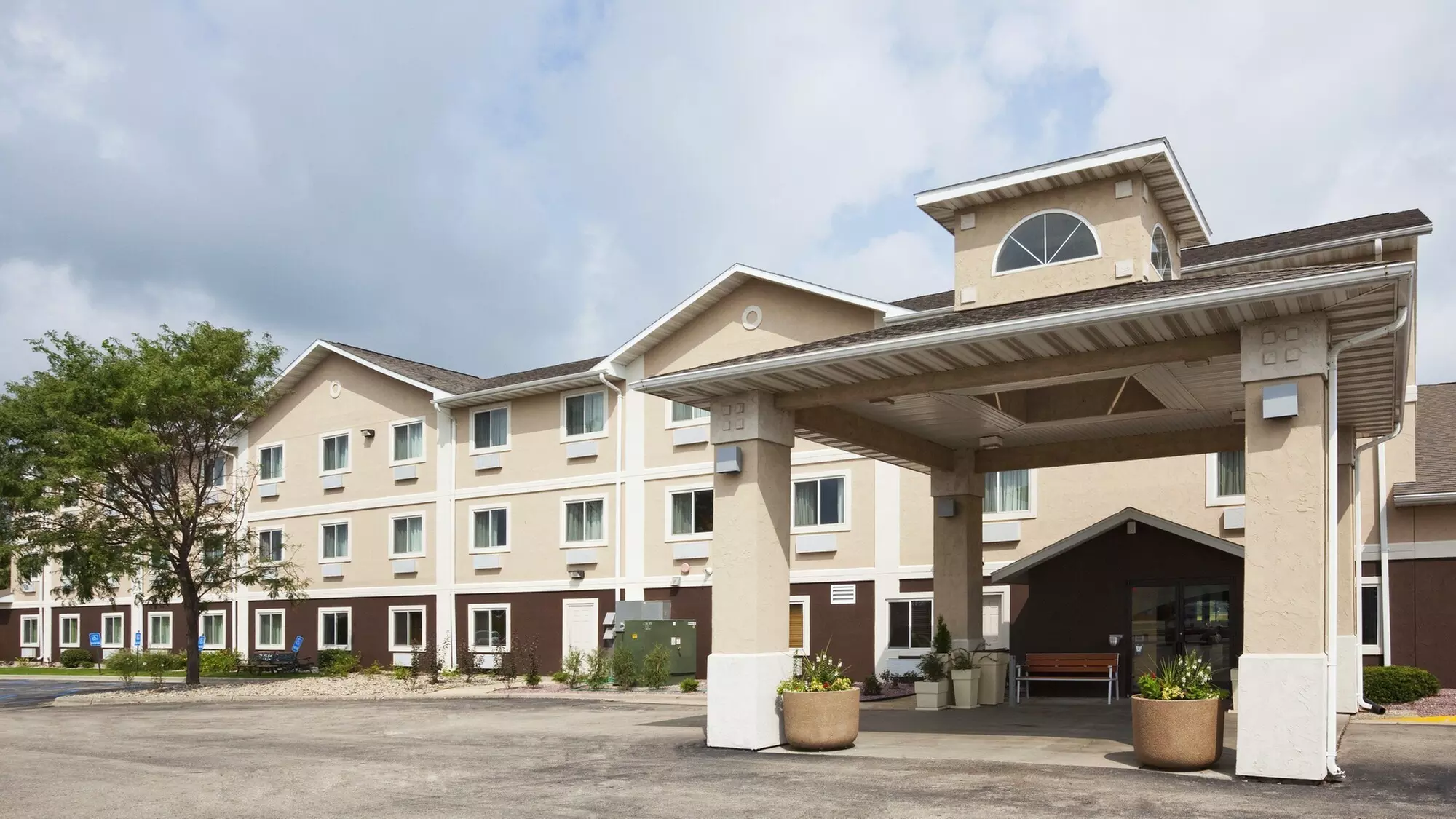 Holiday Inn Express Deforest by IHG - Primary Image