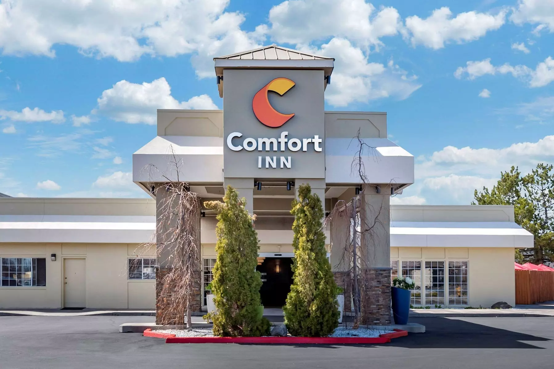 Comfort Inn & Suites Klamath Falls - Primary Image