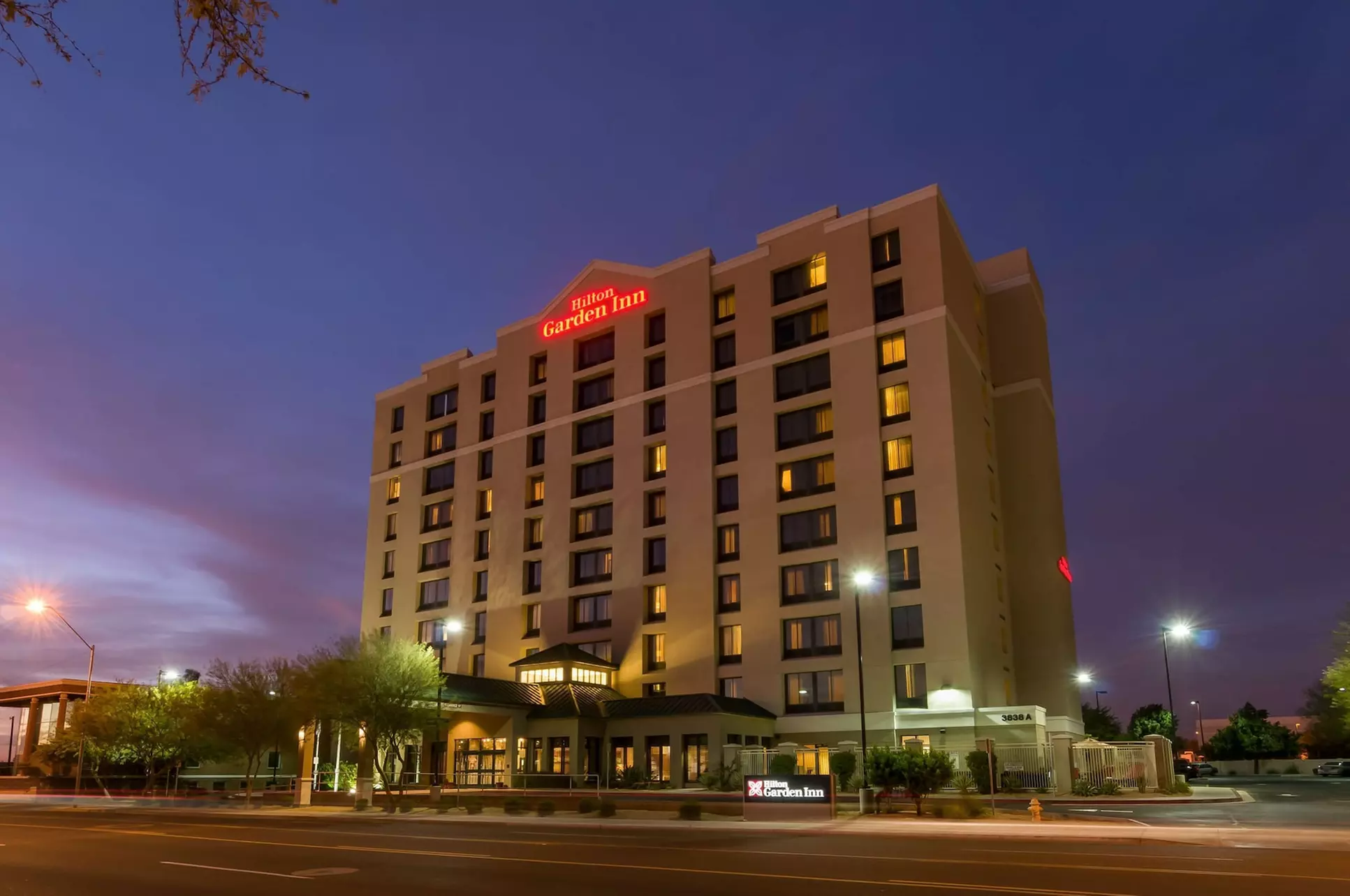 Hilton Garden Inn Phoenix Airport North - Primary Image