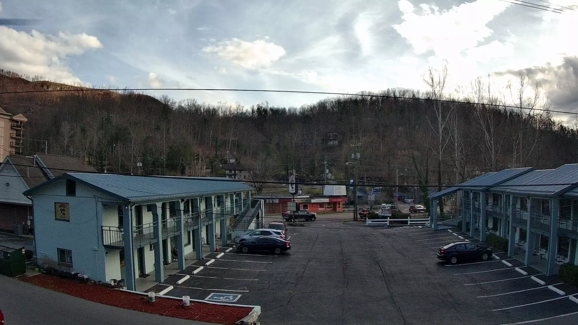 Country Town N Suites - Primary Image