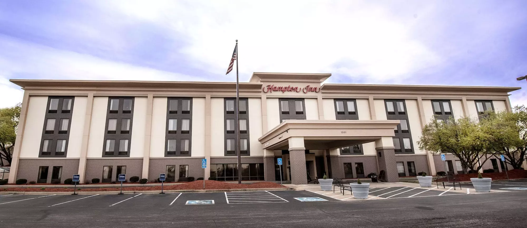 Hampton Inn Louisville-North/Clarksville - Primary Image