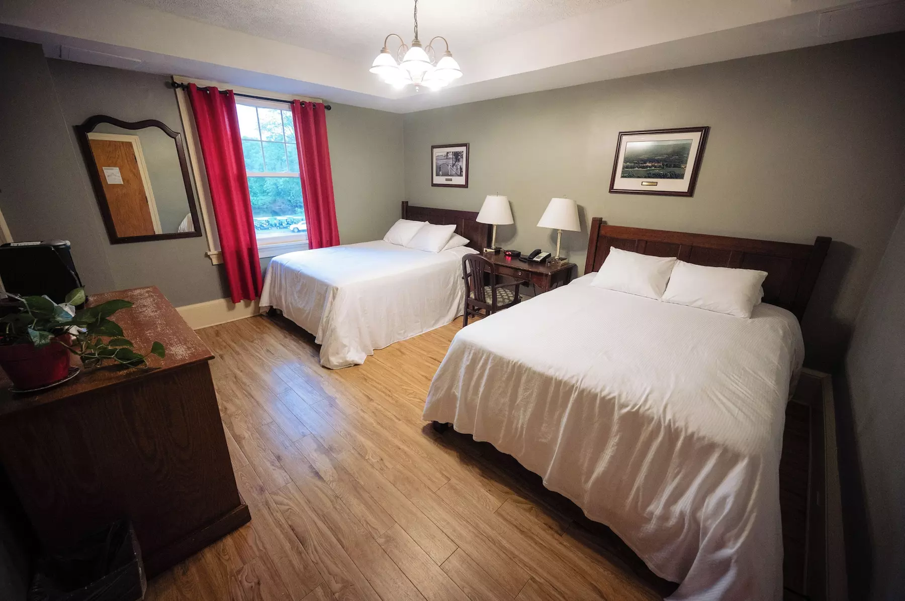 The Shawnee Inn and Golf Resort - Primary Image