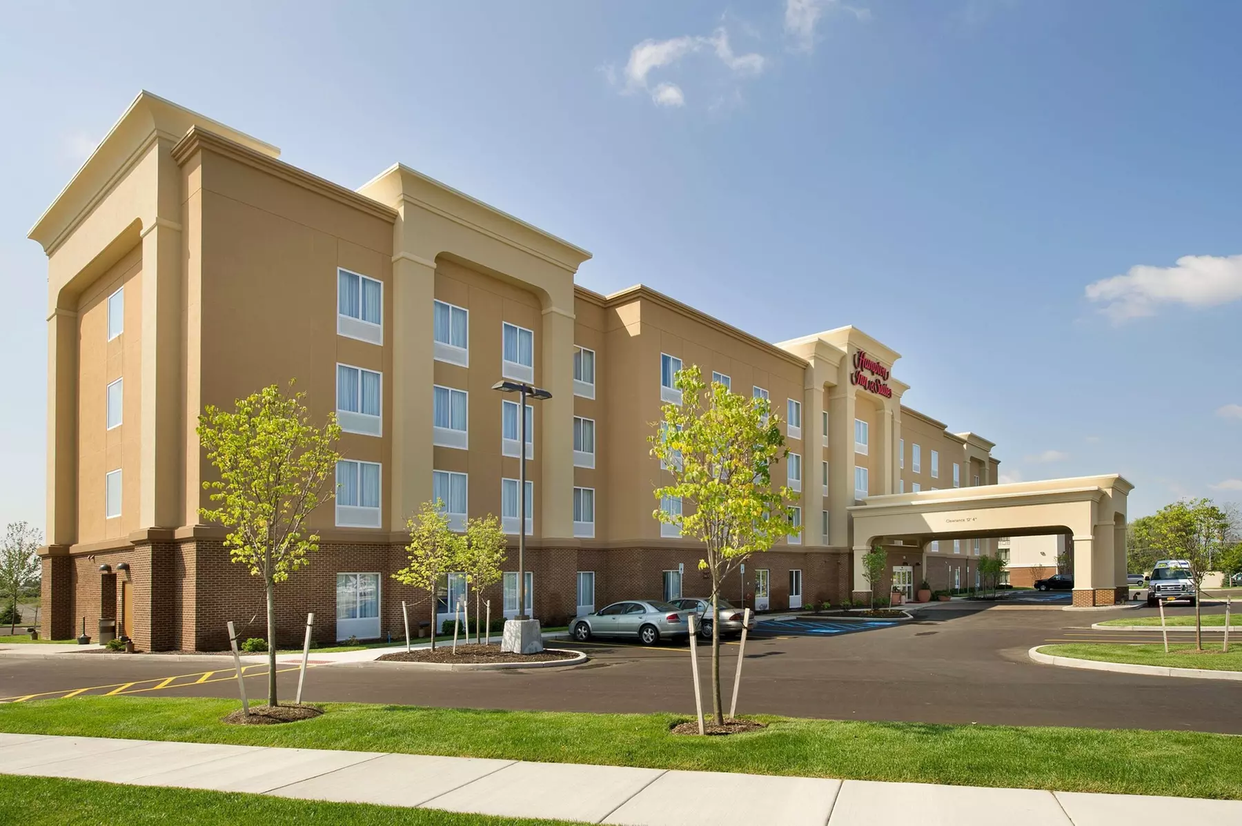 Hampton Inn & Suites Buffalo Airport - Primary Image
