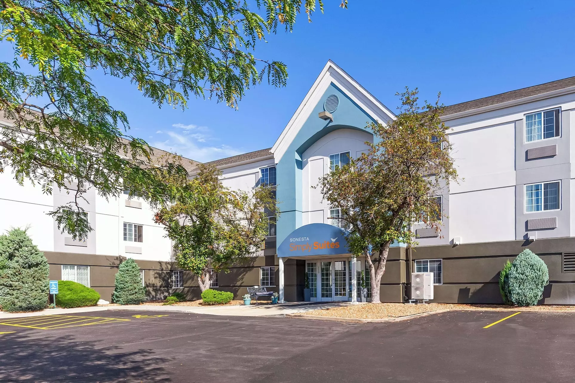 Sonesta Simply Suites  St Louis Earth City - Primary Image