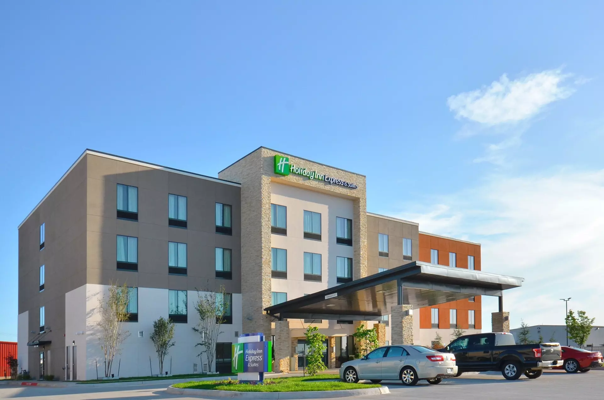 Holiday Inn Express & Suites Oklahoma City Mid - Arpt Area by IHG