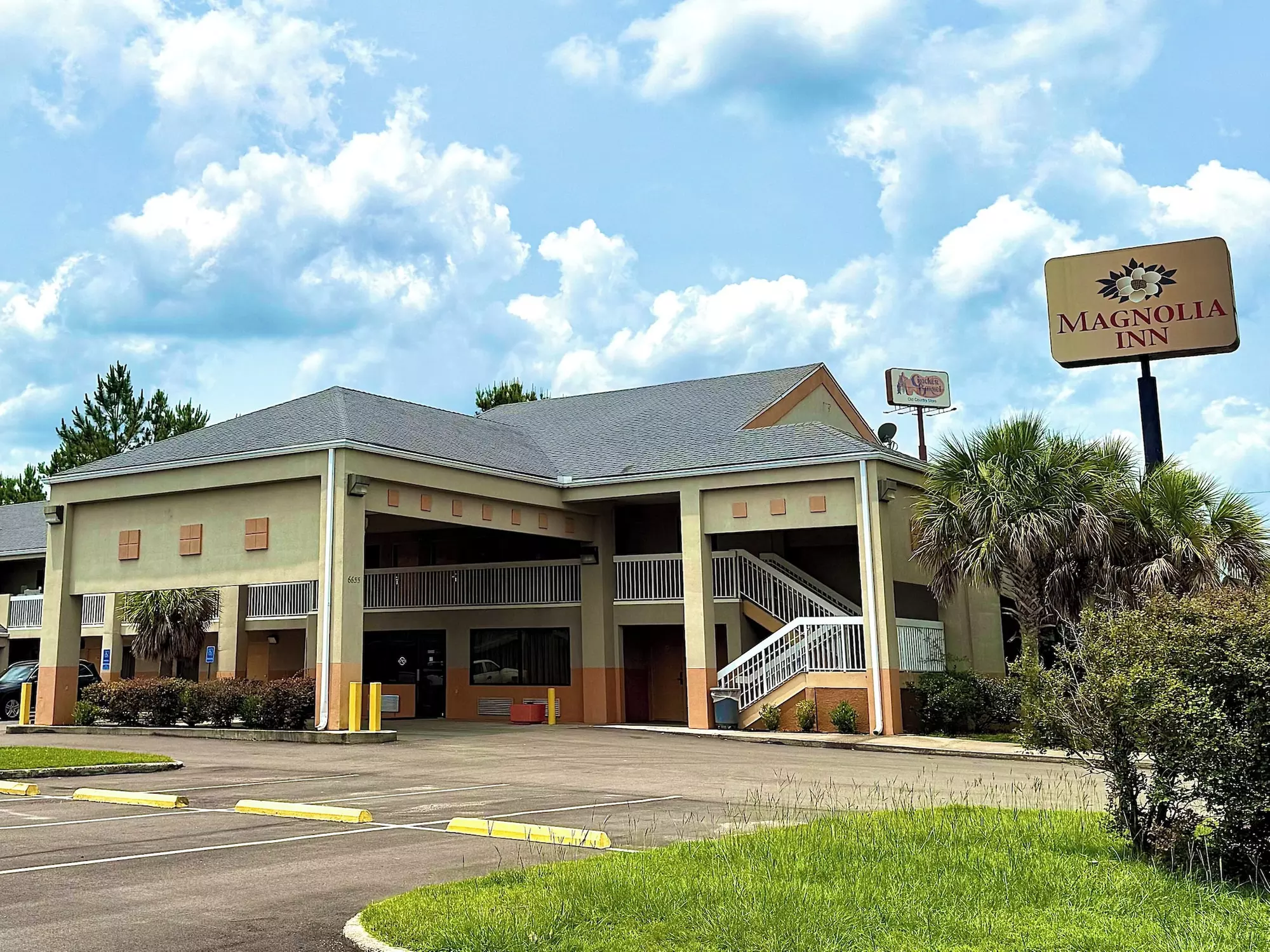 Magnolia Inn Townhouse Hattiesburg MS I-59 - Primary Image