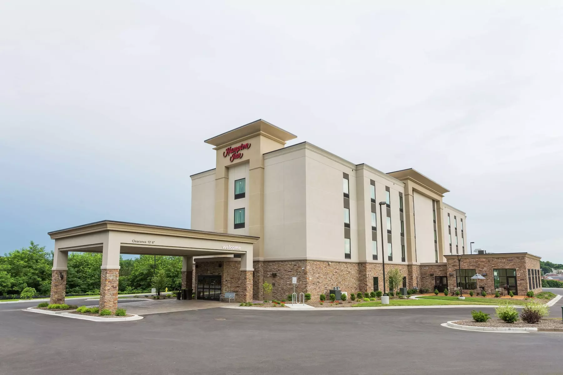 Hampton Inn Cumberland - Primary Image