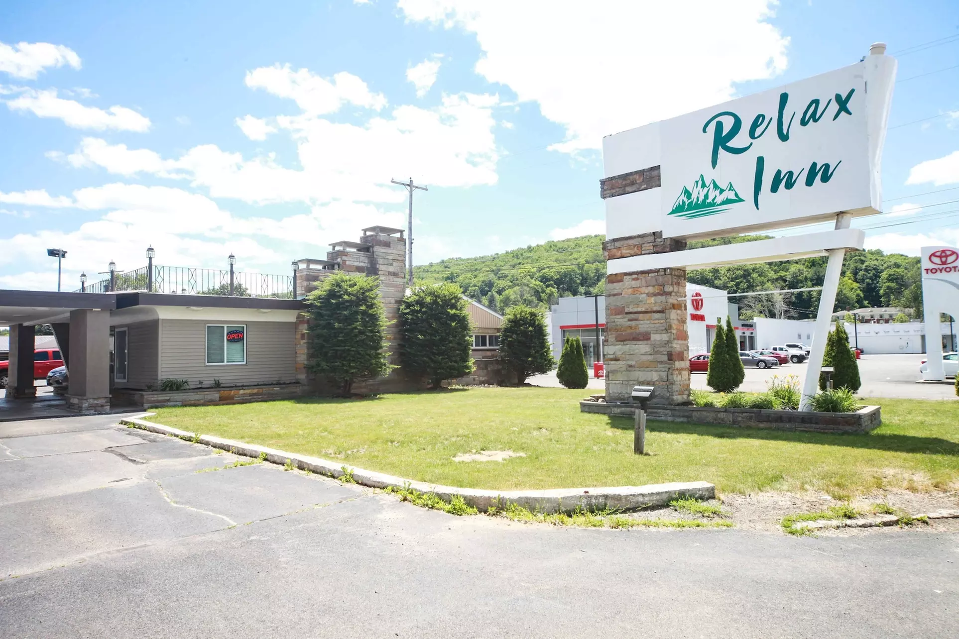 Relax Inn - Primary Image