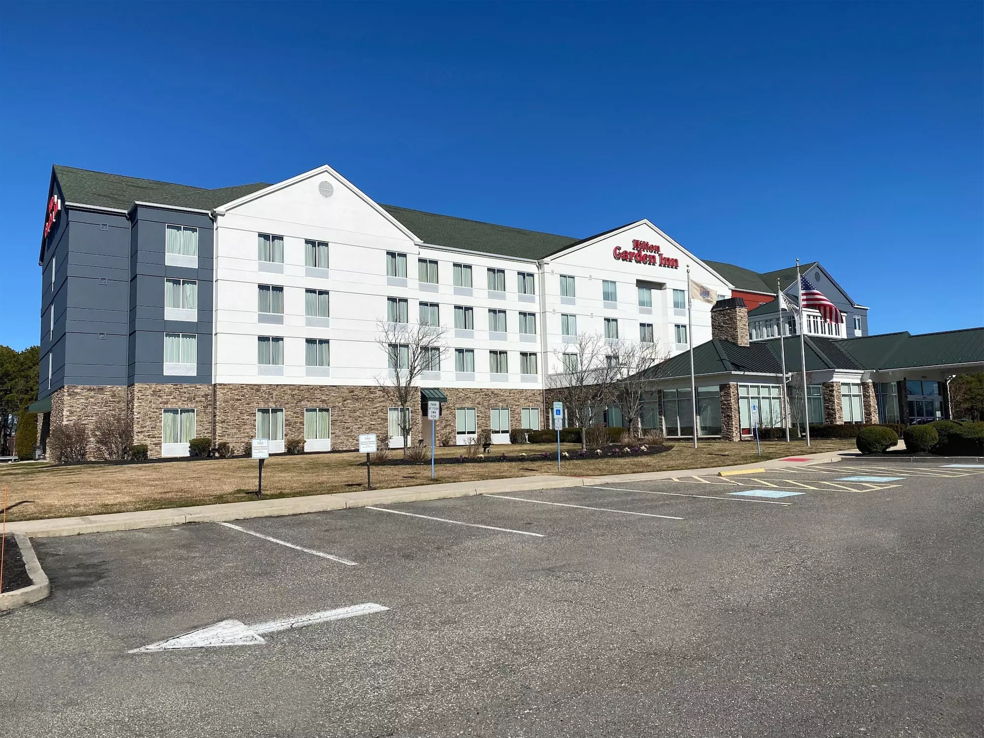 Hilton Garden Inn Lakewood - Primary Image