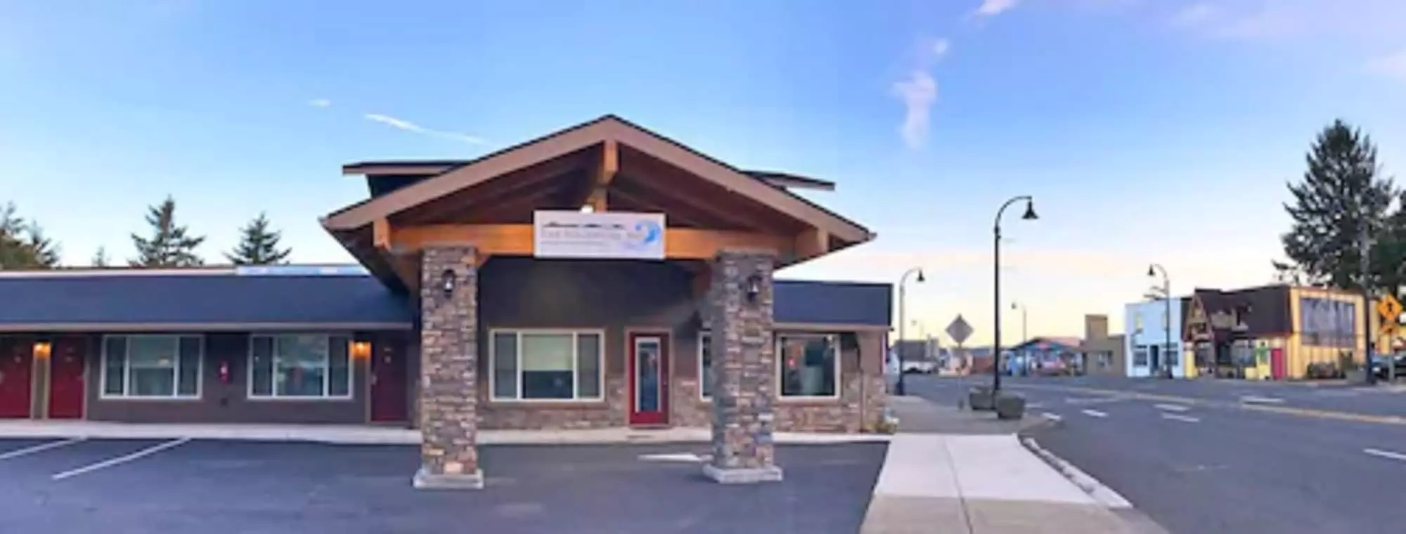 The Waldport Inn - Primary Image