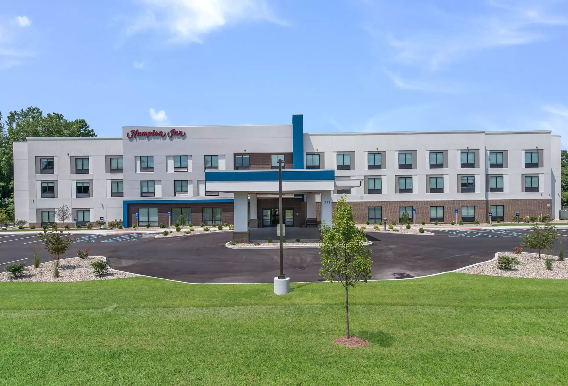 Hampton Inn Niles - Primary Image