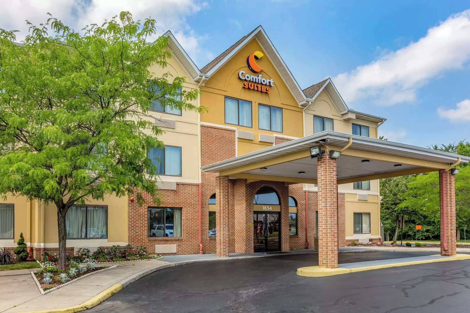 Comfort Suites Dover - Primary Image