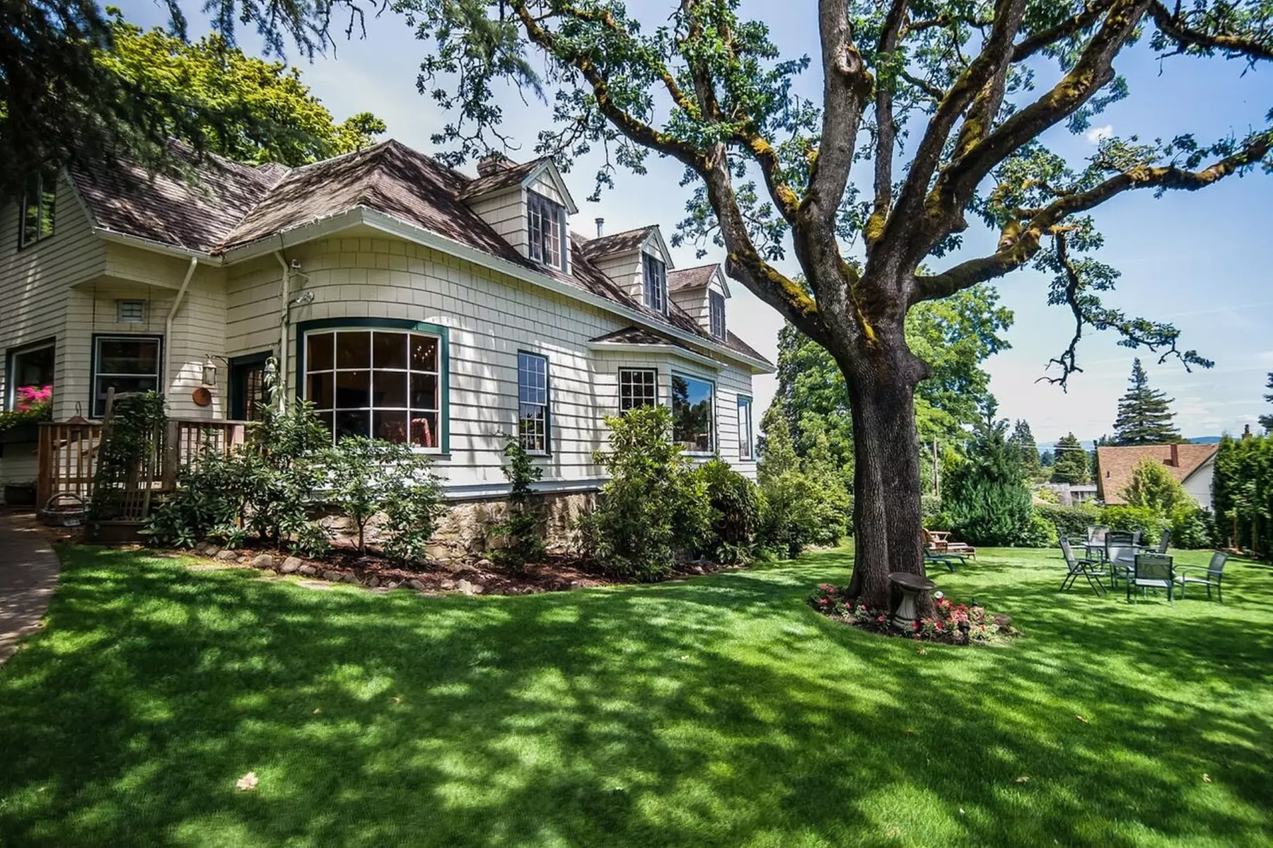 Campbell House Inn - Primary Image