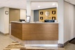 Comfort Inn Aéroport - Second Medium
