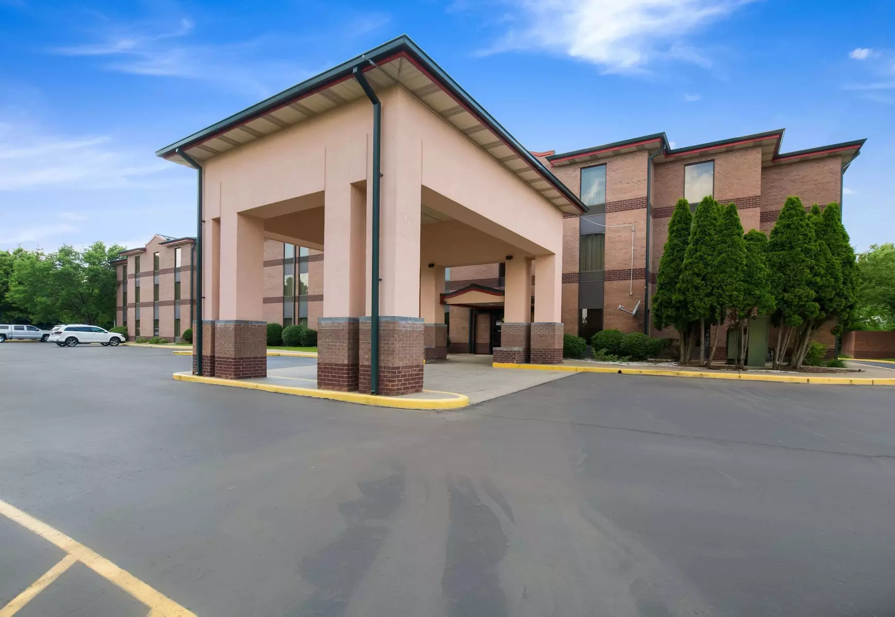 Quality Inn & Suites - Primary Image
