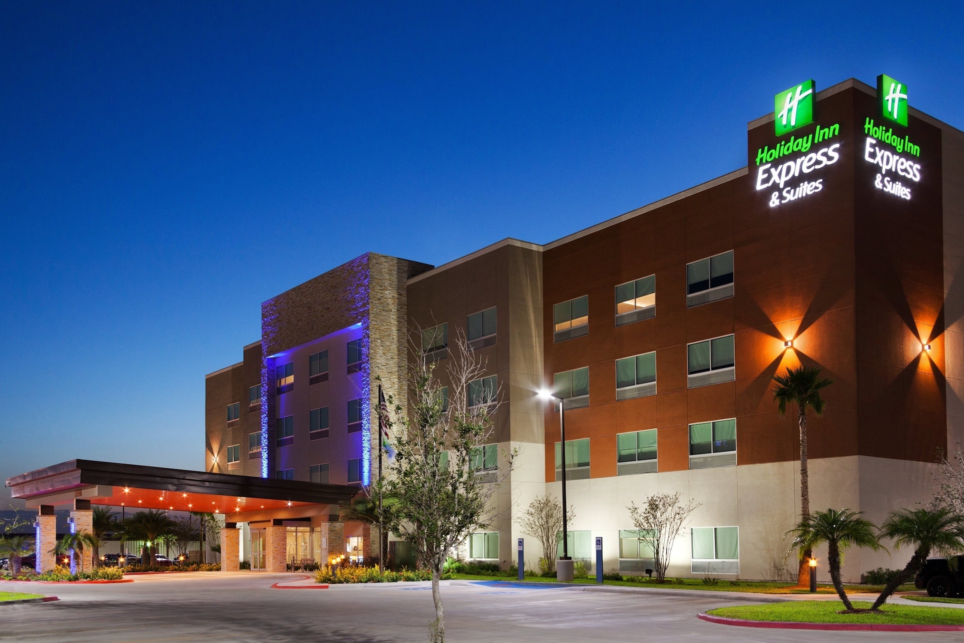 Holiday Inn Express & Suites Edinburg-McAllen Area by IHG