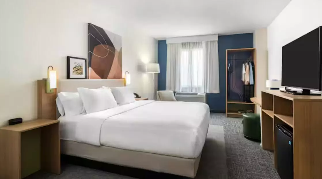 Spark by Hilton Eden Prairie