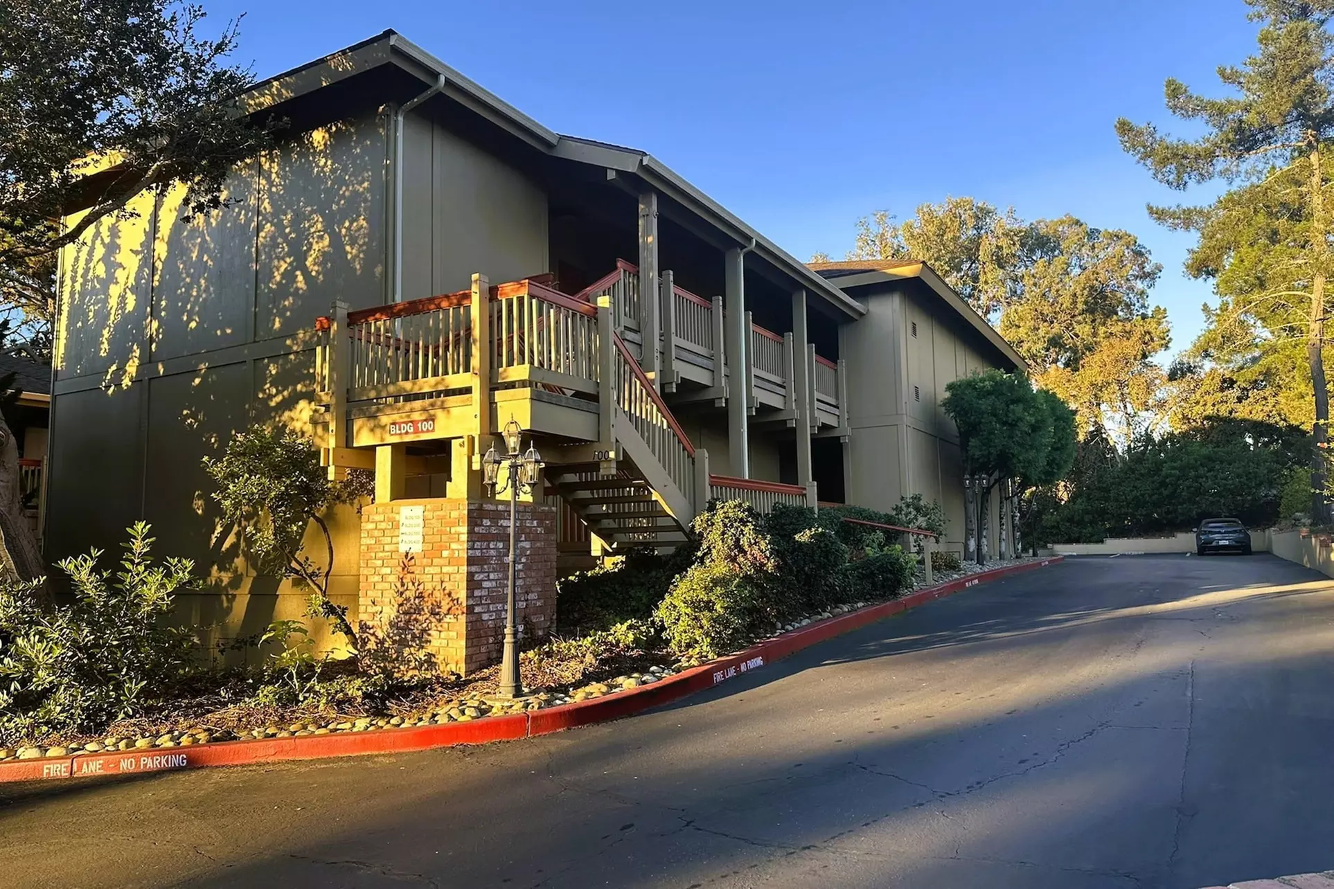 Comfort Inn Monterey Peninsula Airport - Primary Image