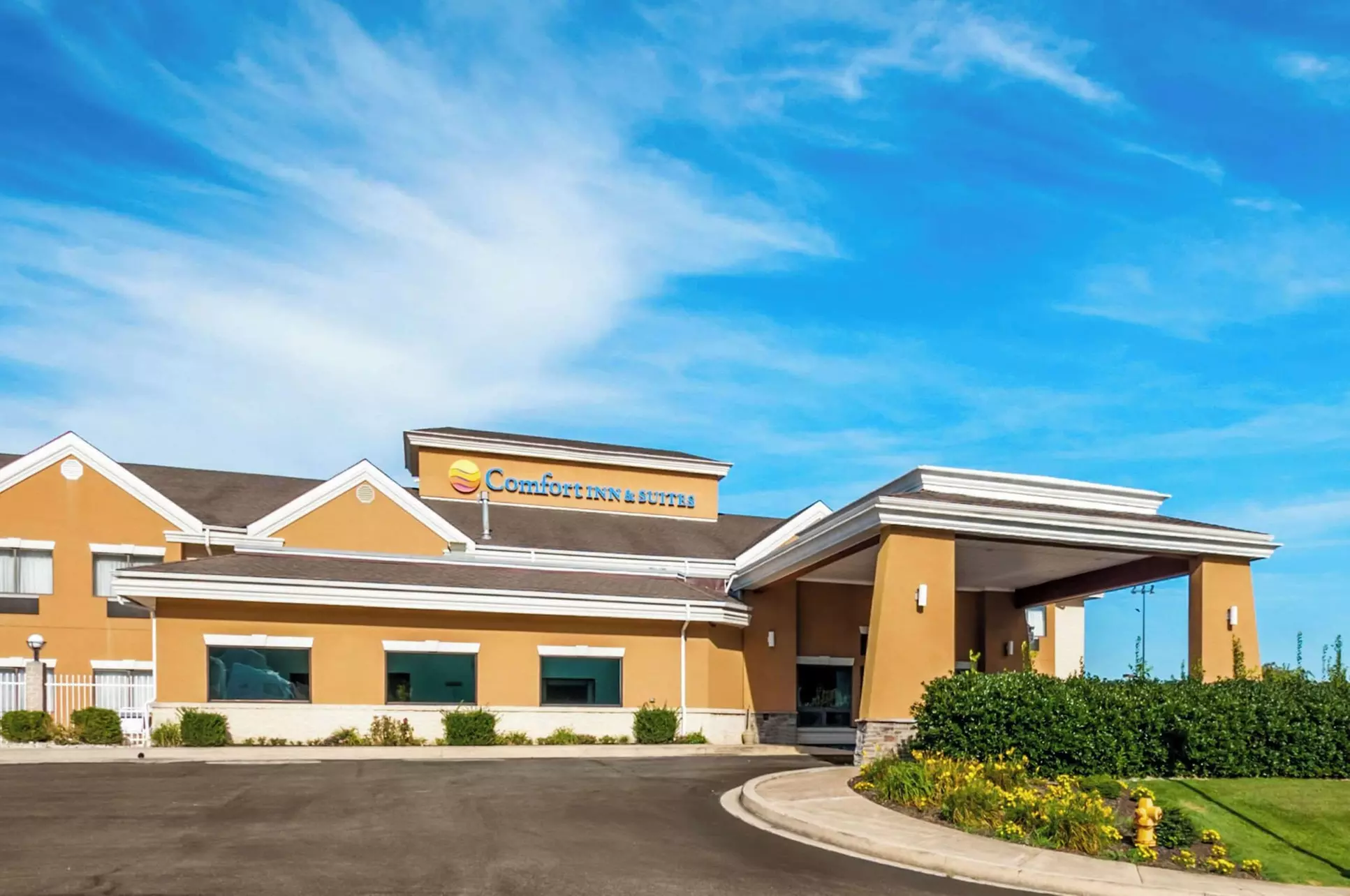 Comfort Inn and Suites - Primary Image