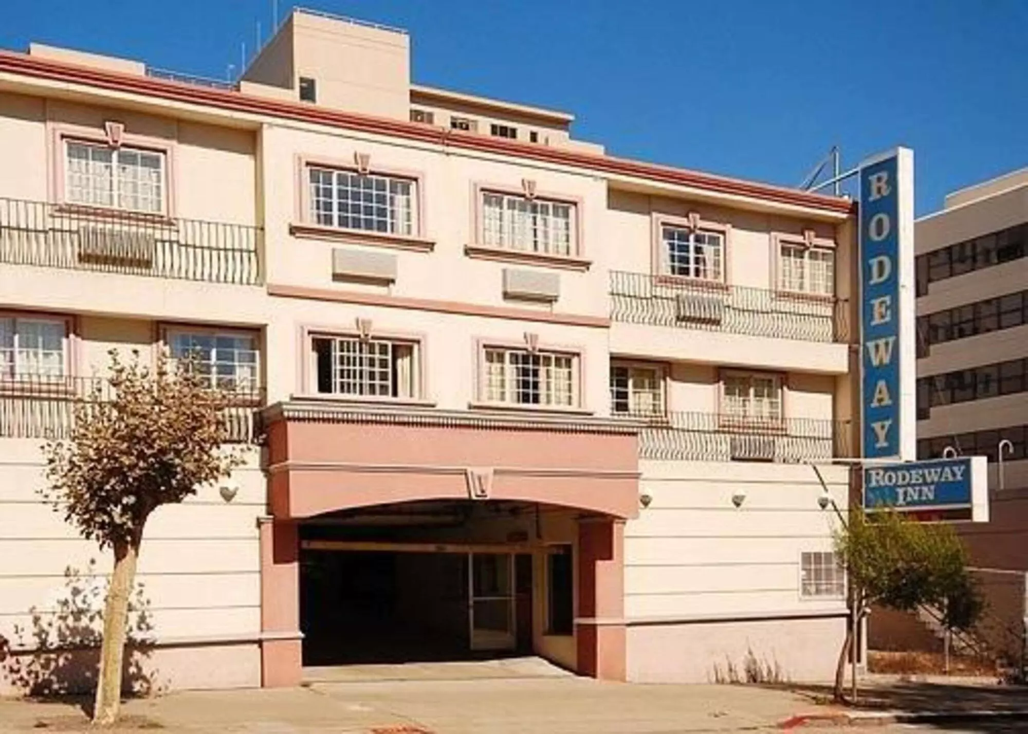 Rodeway Inn Civic Center - Primary Image