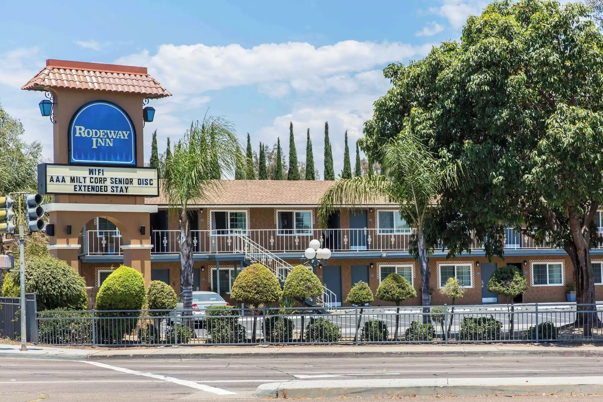 Rodeway Inn Escondido Downtown - Primary Image