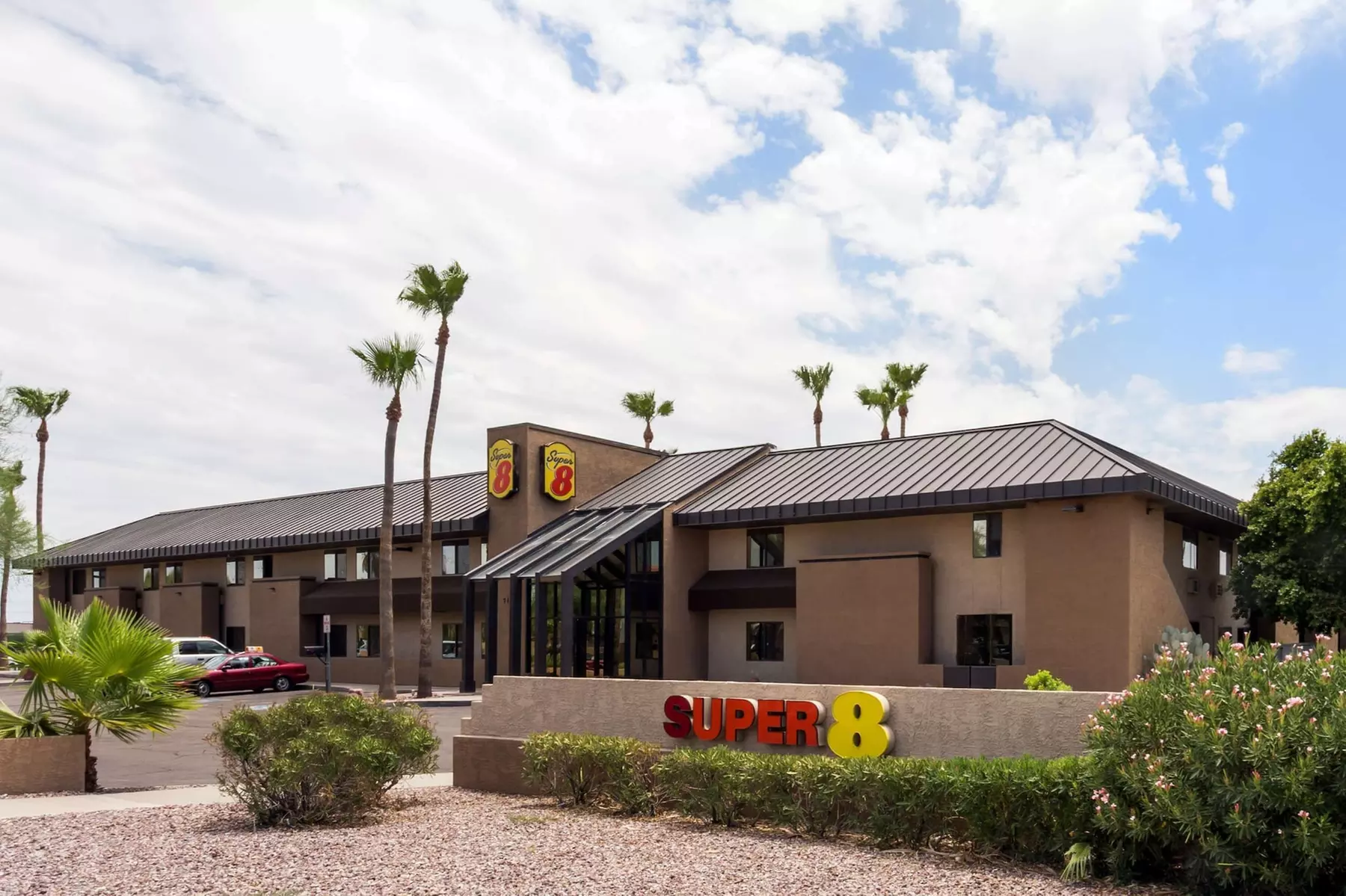 Super 8 by Wyndham Chandler Phoenix - Primary Image
