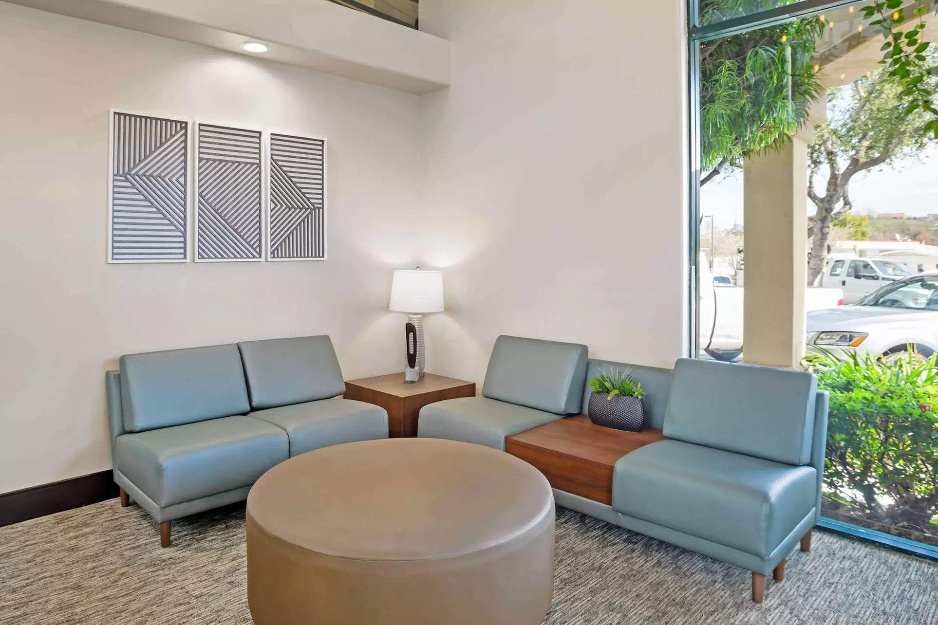 Best Western Plus Black Oak - Primary Image