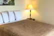 Colonial Inn Ellsworth - Second Medium