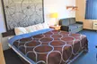 Super 8 by Wyndham Burlington - Second Medium