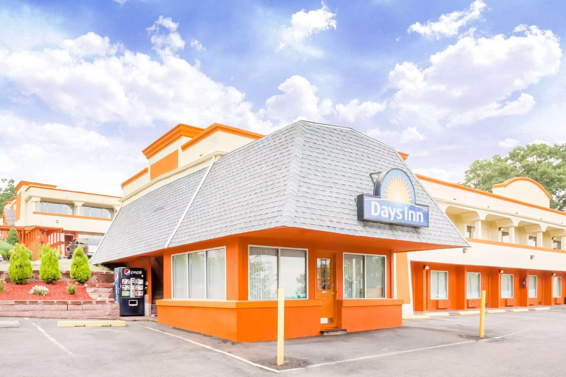 Days Inn by Wyndham Tannersville - Primary Image