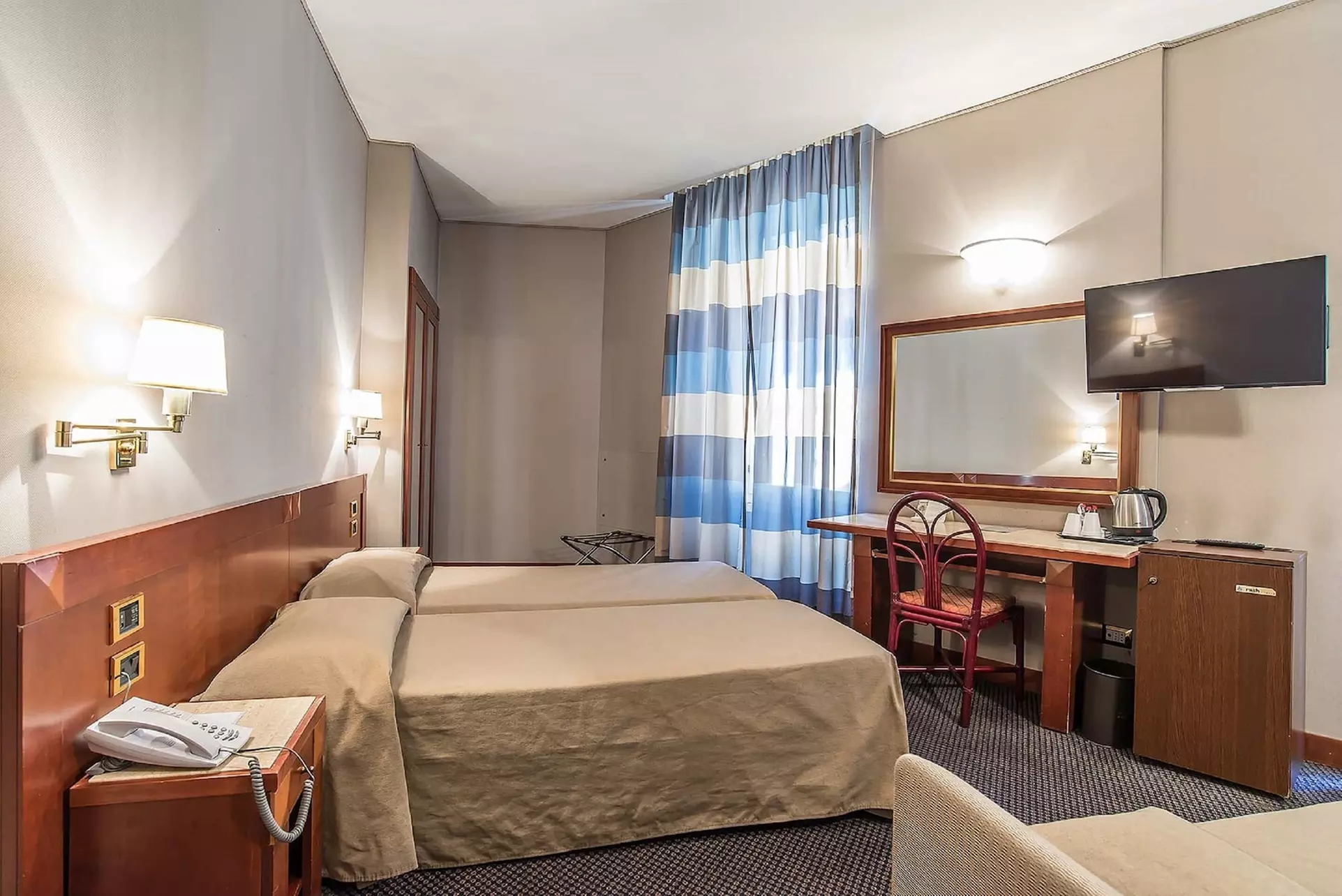 Hotel Accademia - Primary Image