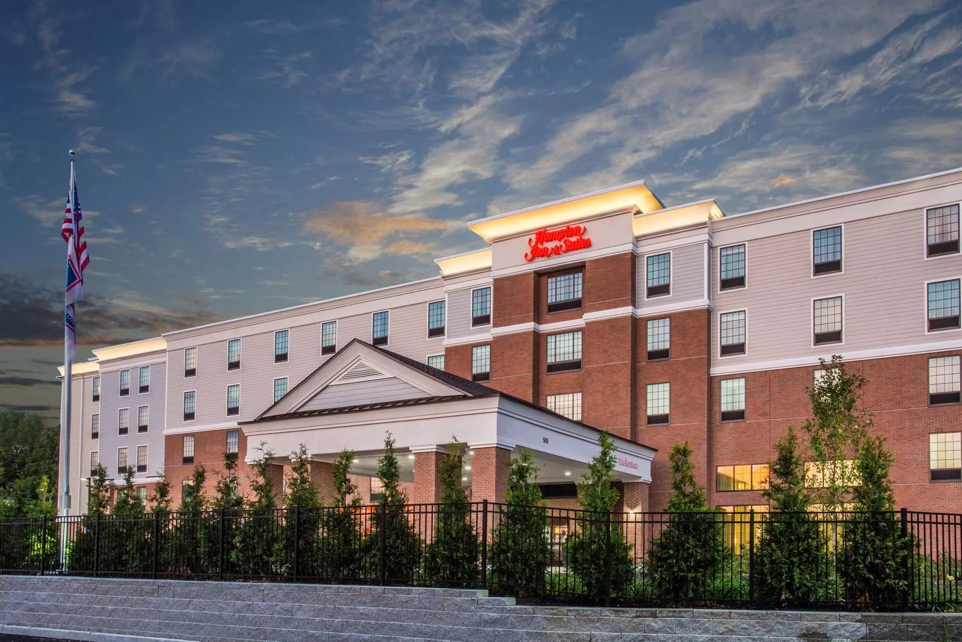 Hampton Inn & Suites Yonkers - Westchester - Primary Image