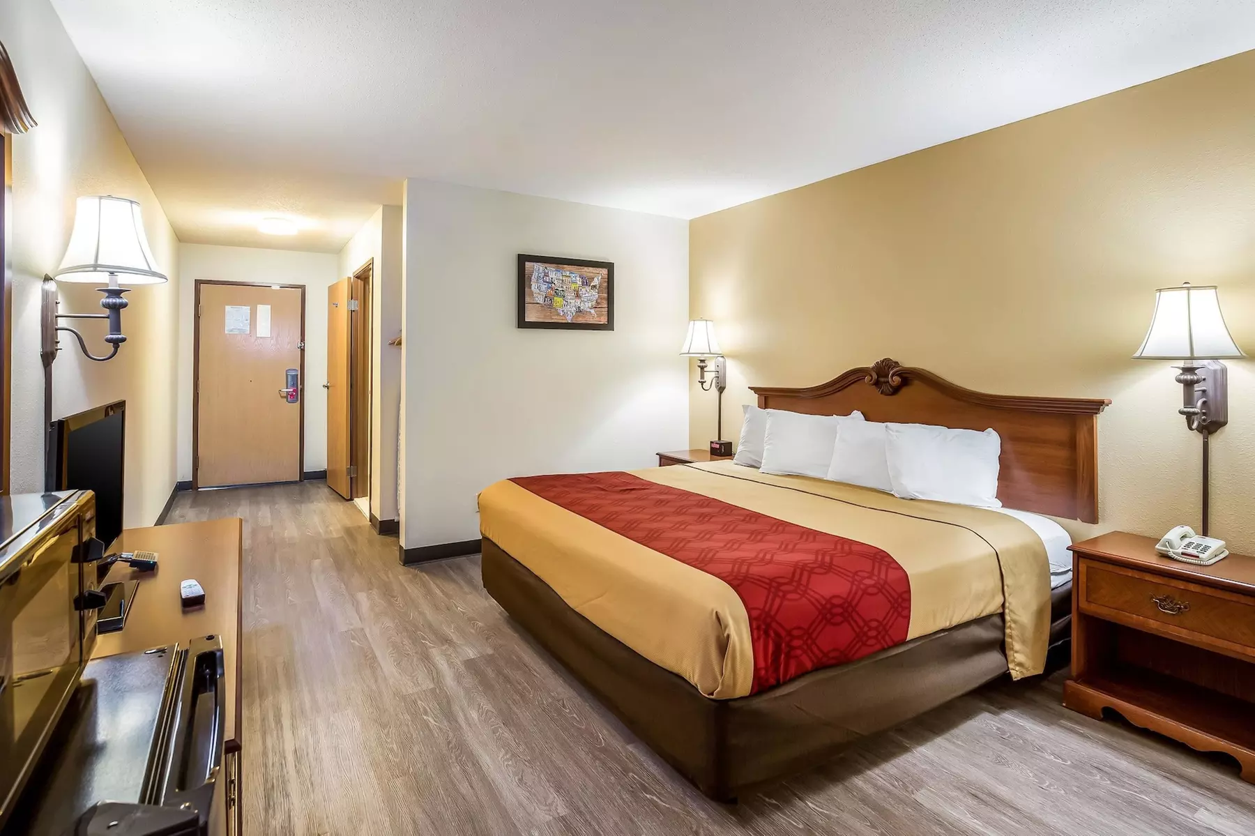 Econo Lodge Inn & Suites - Primary Image