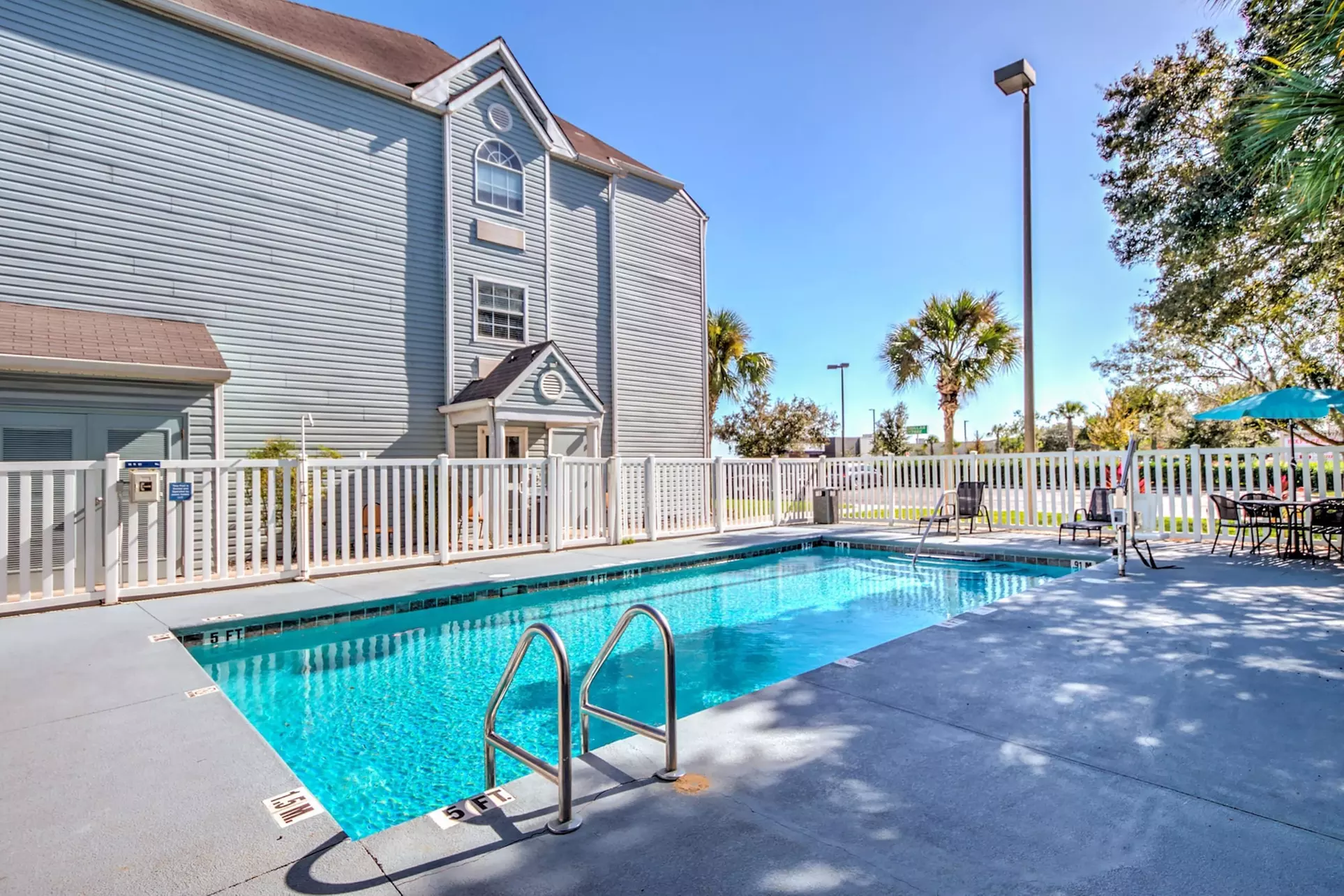 Microtel Inn & Suites by Wyndham Zephyrhills - Primary Image