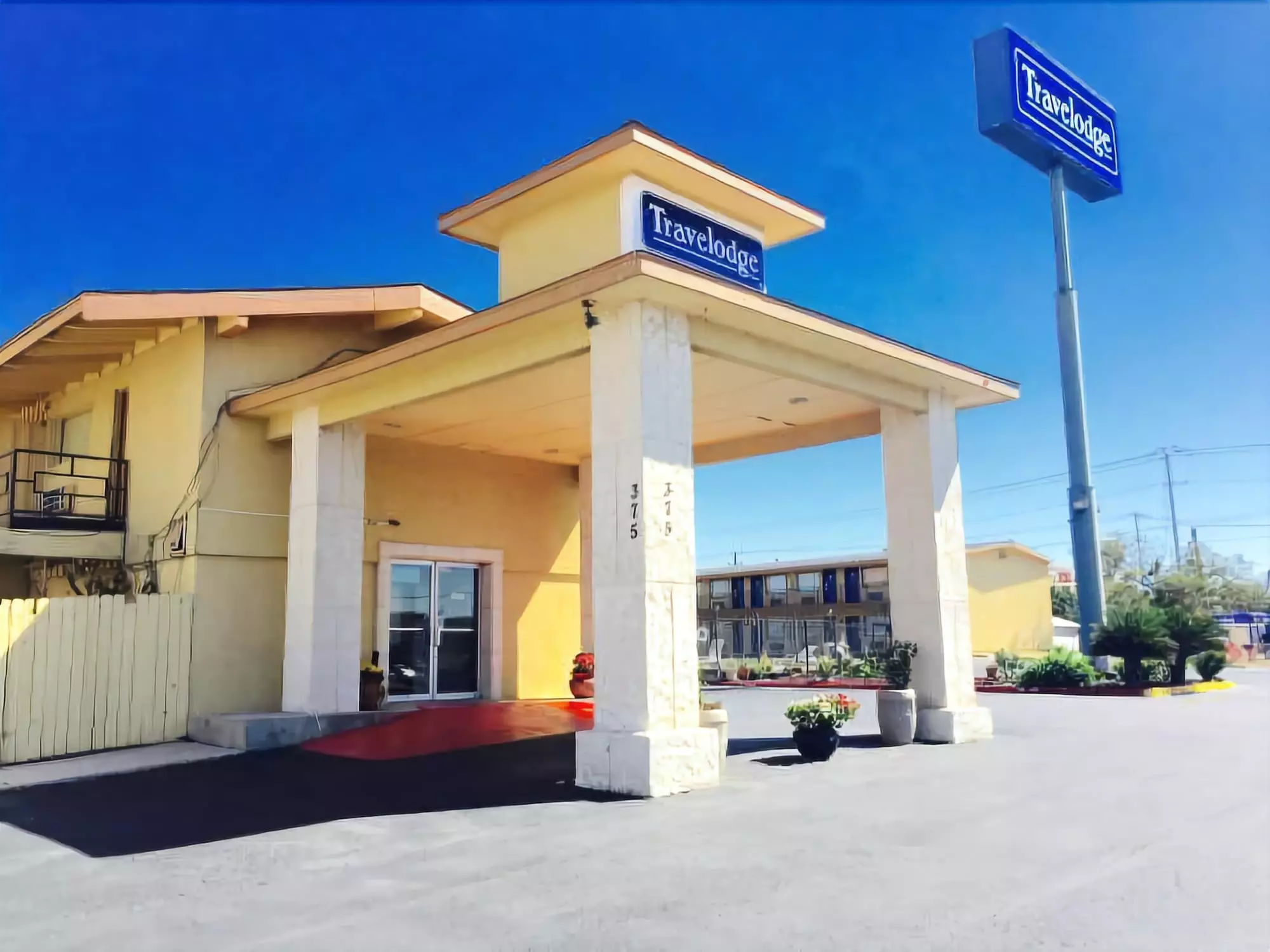 Travelodge by Wyndham New Braunfels - Primary Image
