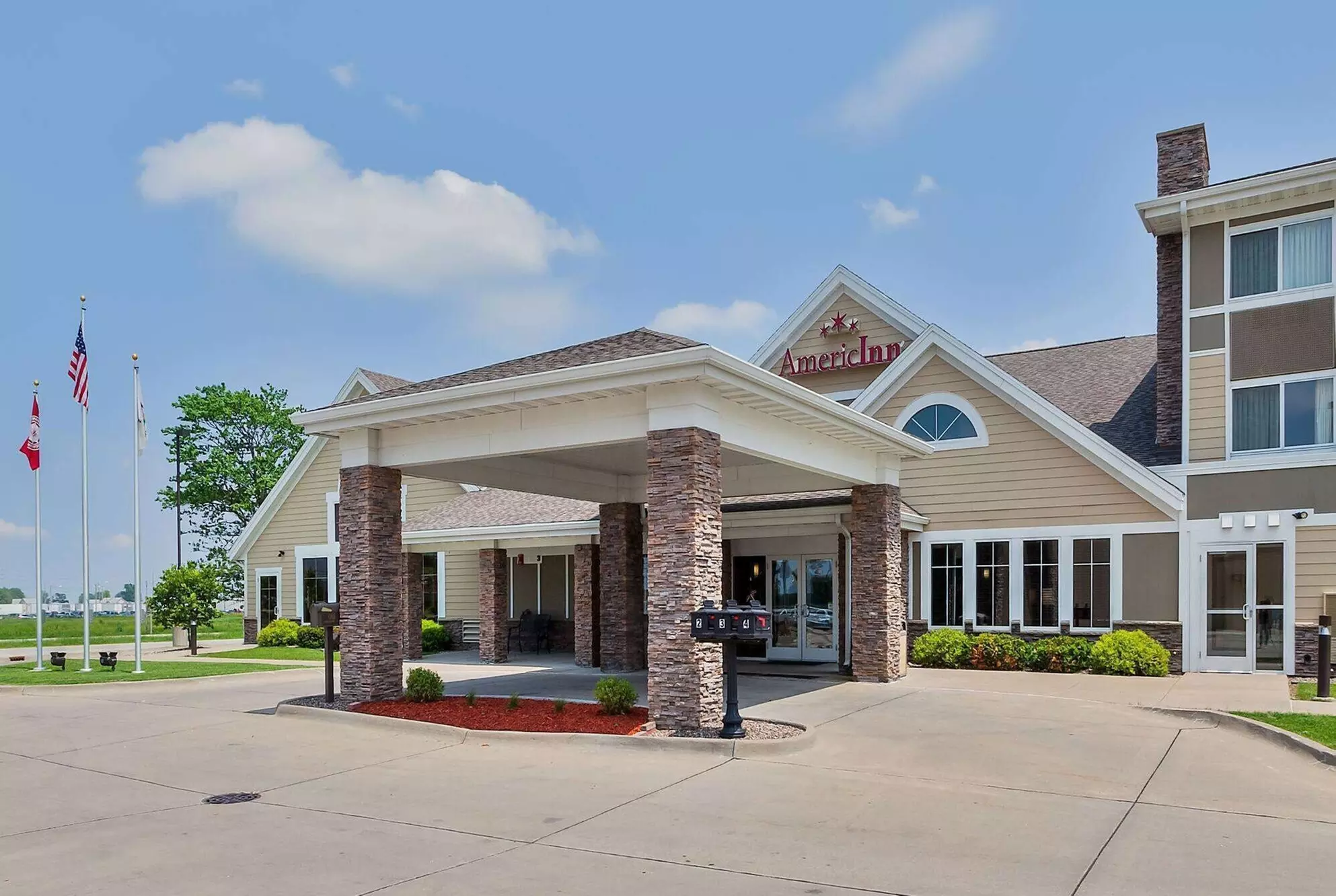 AmericInn by Wyndham Monmouth - Primary Image