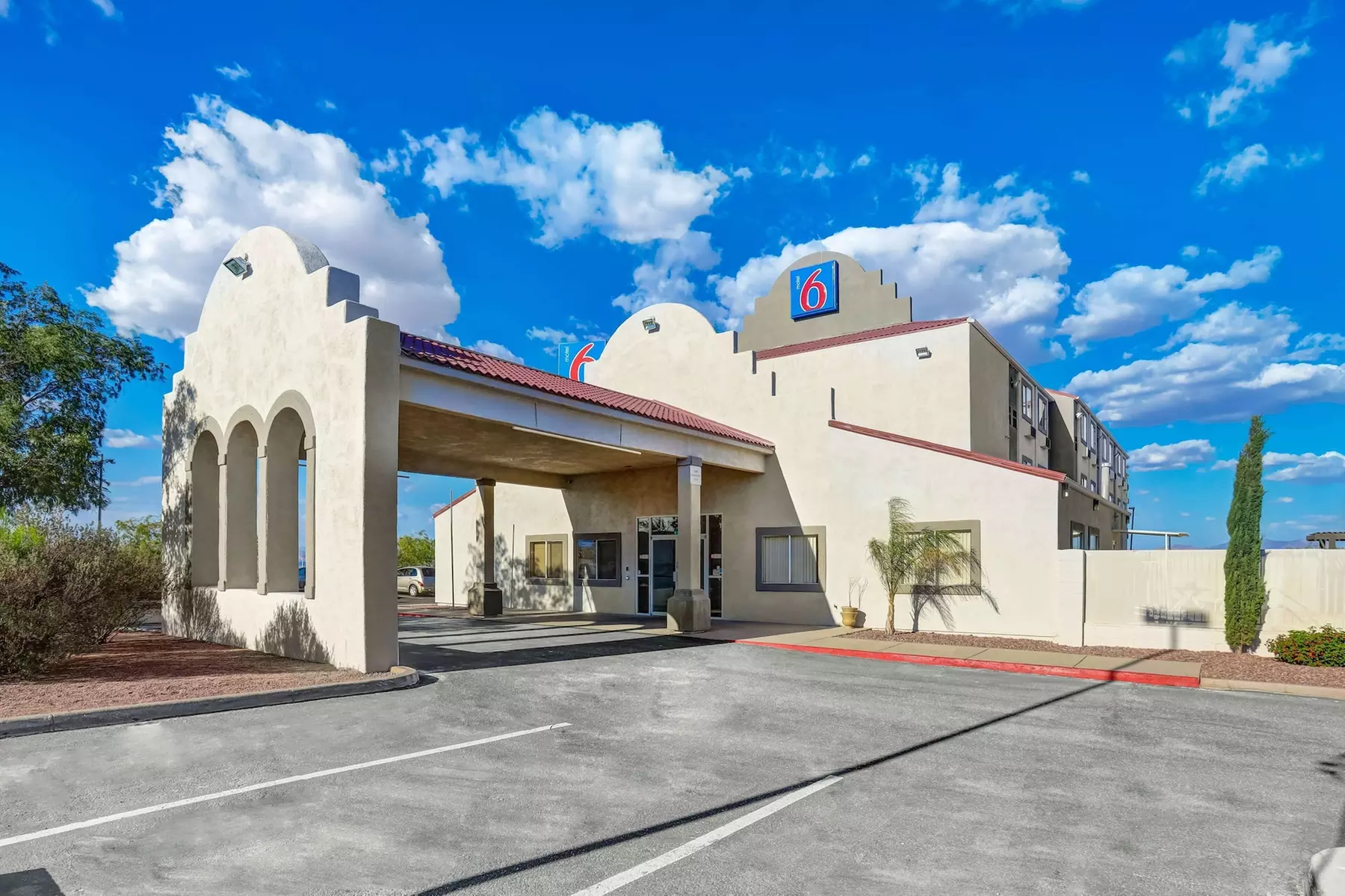 Motel 6 Benson, AZ - Primary Image