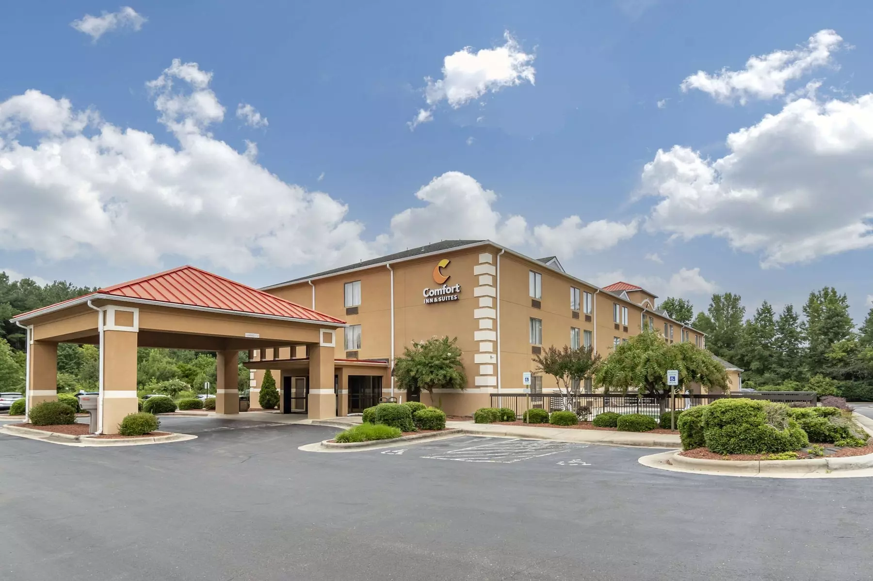 Comfort Inn & Suites Oxford South - Primary Image
