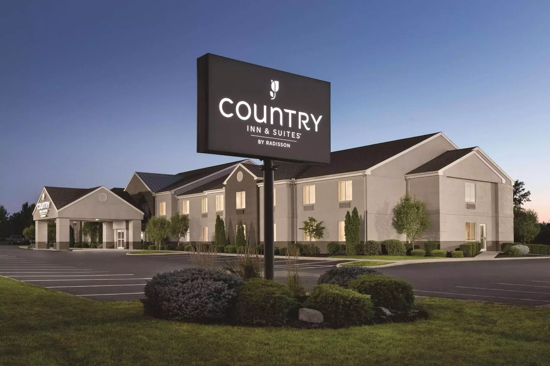 Country Inn & Suites by Radisson, Port Clinton, OH - Primary Image