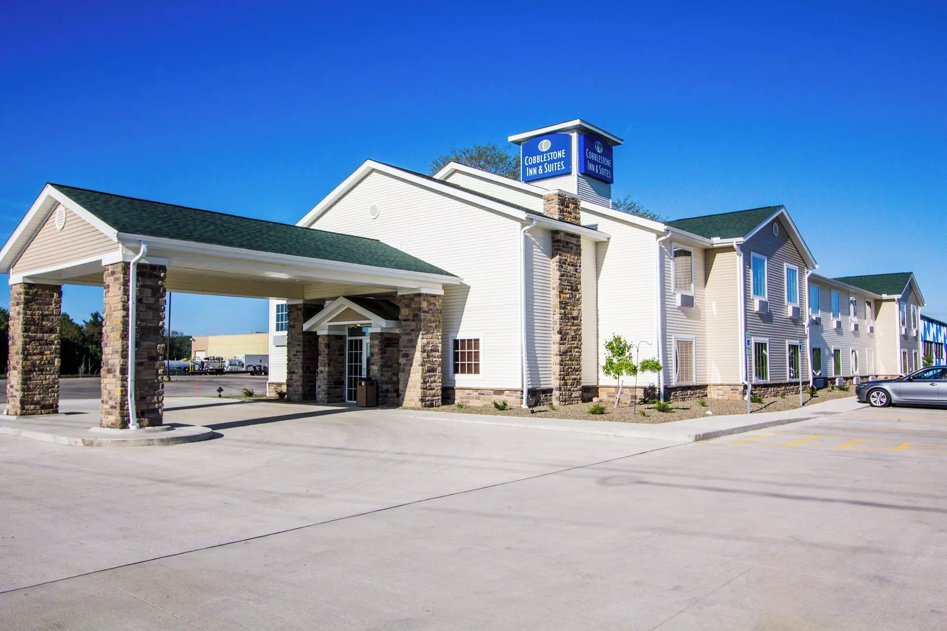 Cobblestone Inn & Suites - Corry - Primary Image