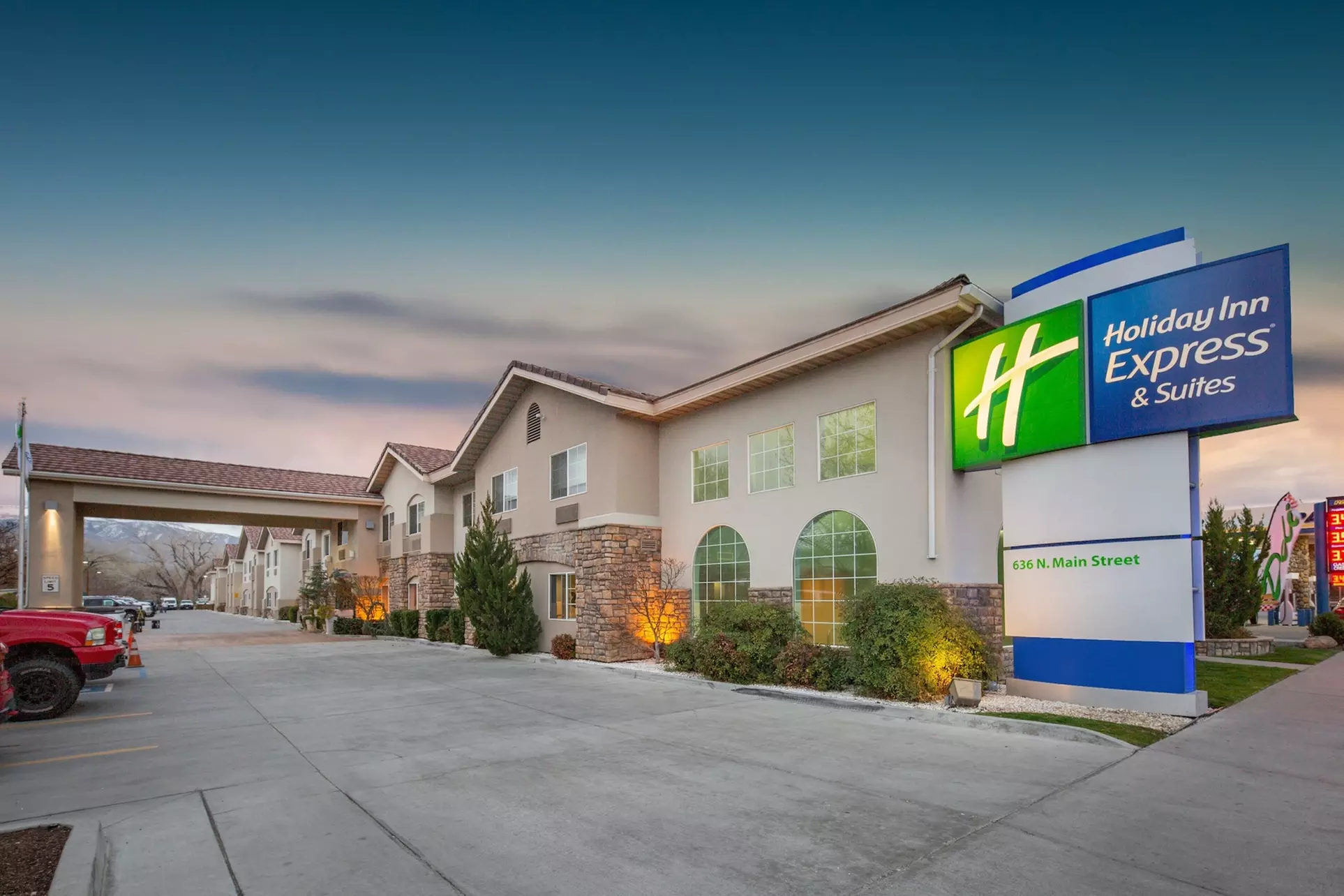 Holiday Inn Express Hotel & Suites Bishop by IHG - Primary Image