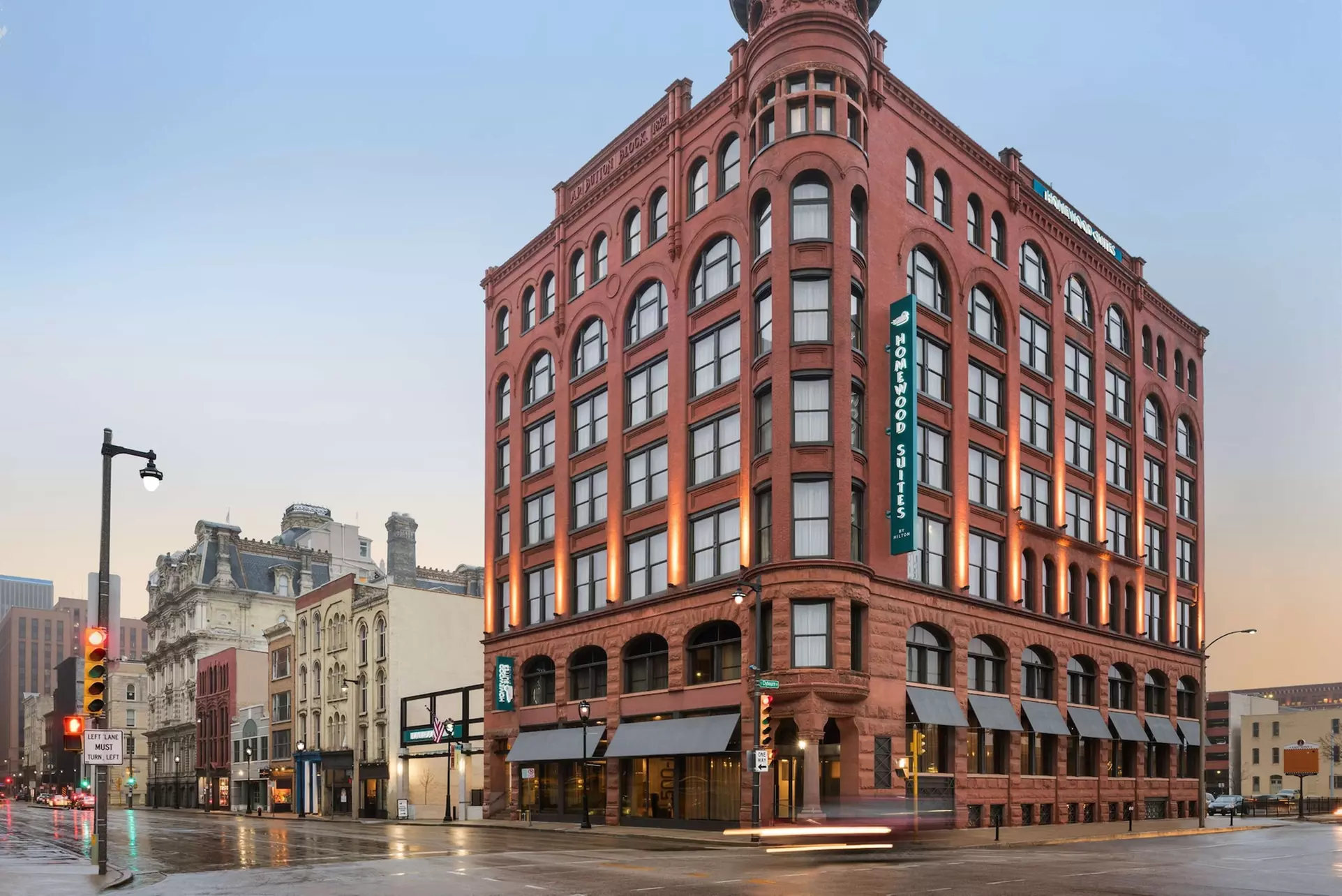 Homewood Suites By Hilton Milwaukee Downtown - Primary Image
