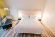 Holiday Inn Express & Suites Dayton East - Beavercreek by IHG - Second Medium