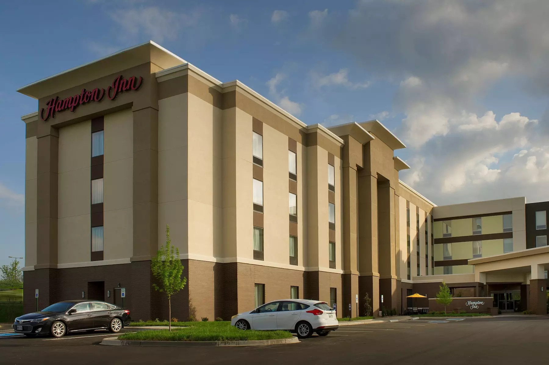 Hampton Inn Louisville East/Hurstbourne - Primary Image