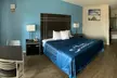 Days Inn by Wyndham Orange - Second Medium