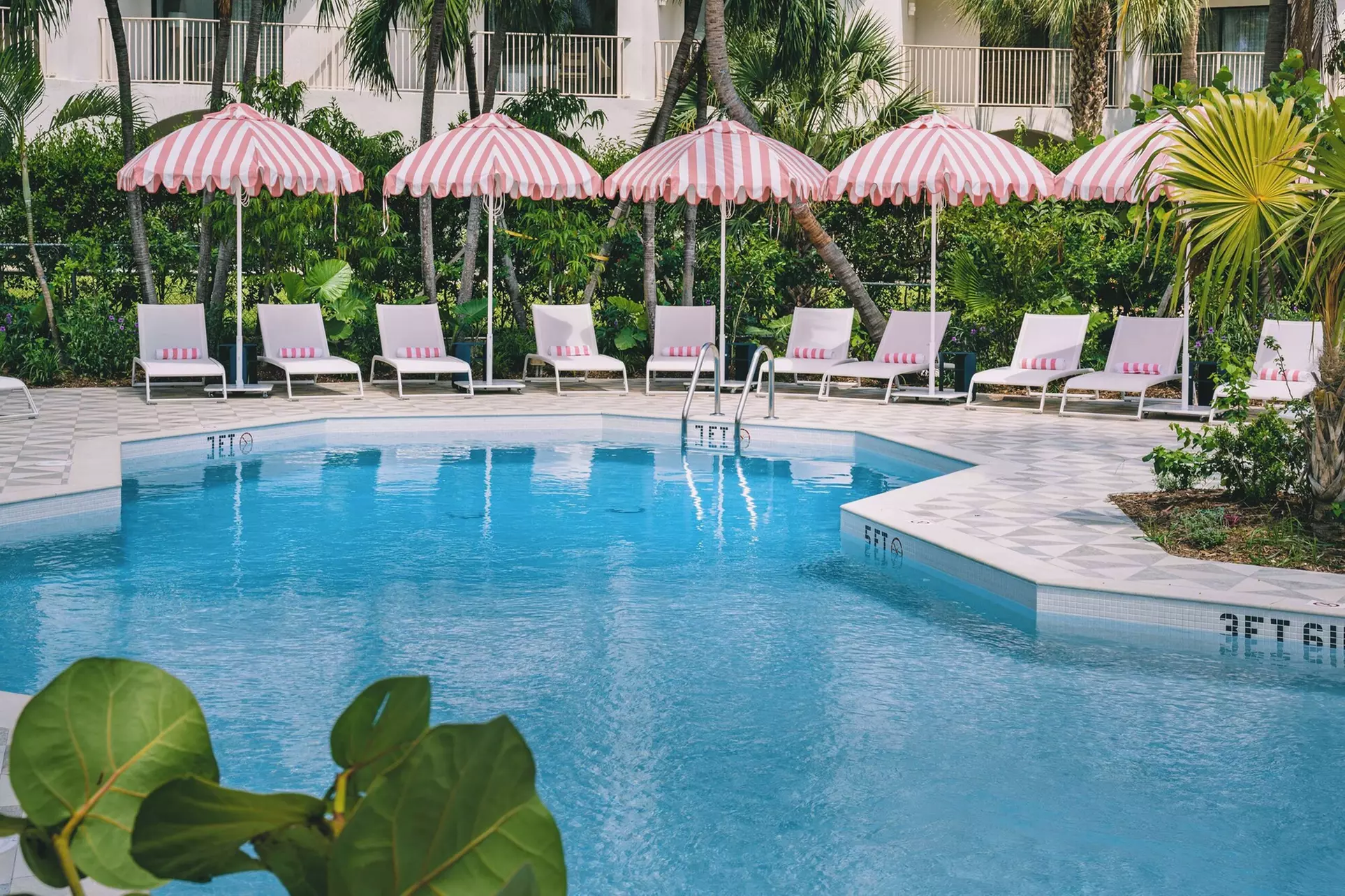 Hampton by Hilton Grand Cayman Seven Mile Beach - Primary Image