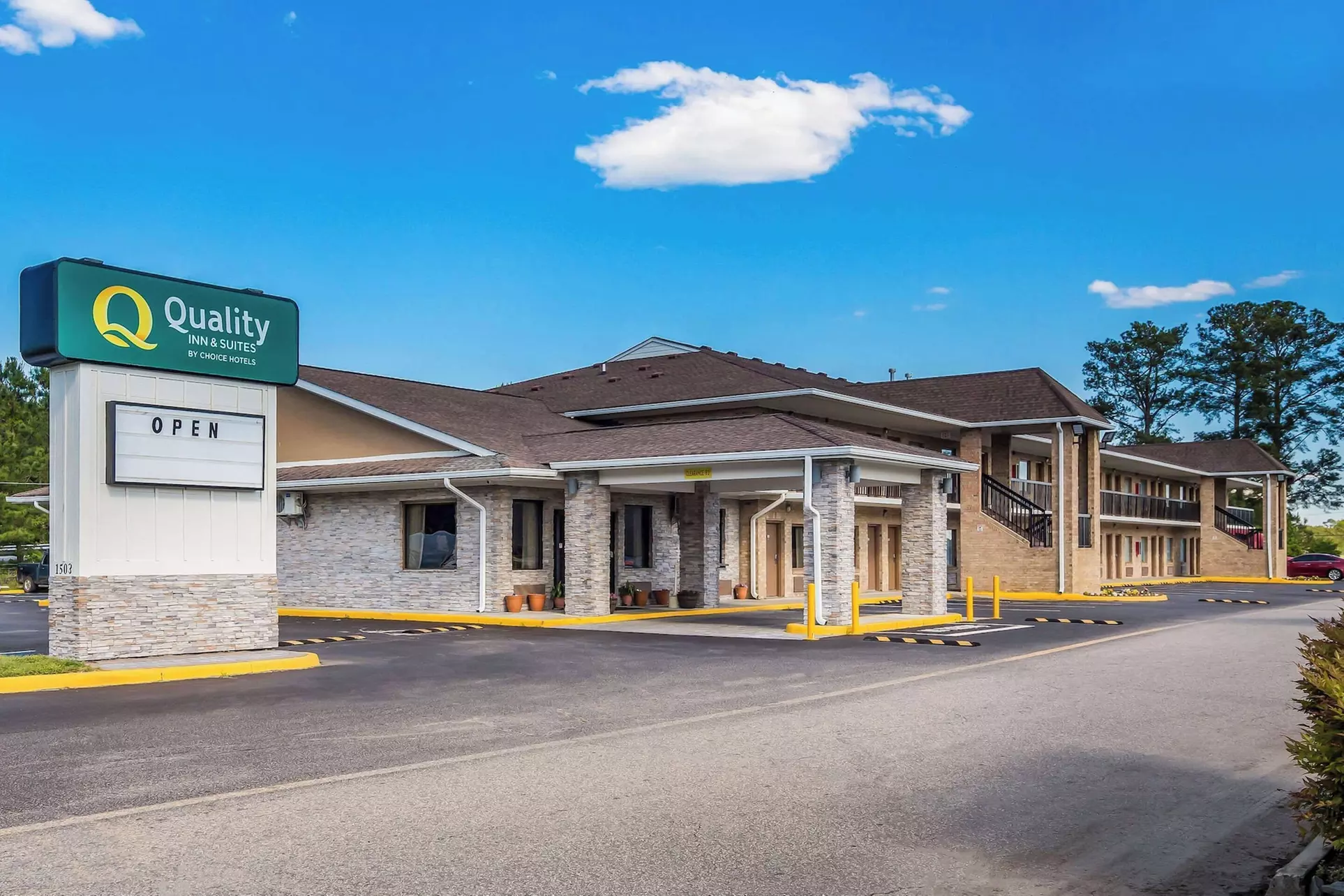 Quality Inn & Suites - Primary Image