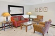 Days Inn & Suites by Wyndham Laurel Near Fort Meade - Second Medium